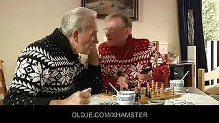 Страхотно момиче тър ...