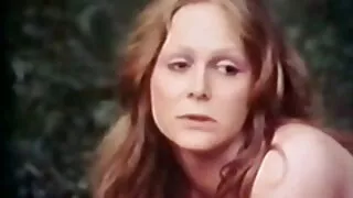 Привлекателна прислу ...