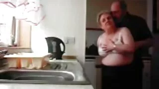 Юници и горещ жребец ...