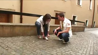 Масажистката изчука  ...