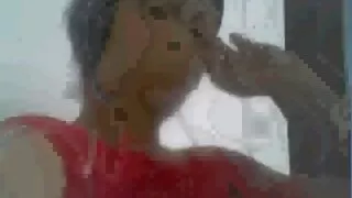 Пищната блондинка се ...