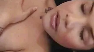Интимен осеменител е ...