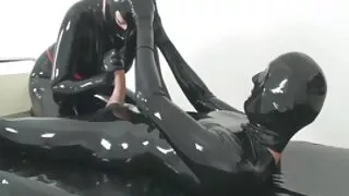 Напомпаният капитан  ...
